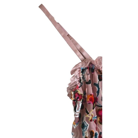 Pretty little thing Sheer Velour  Floral  Bodysuit Women's Large  Pink NWT - Picture 4 of 9